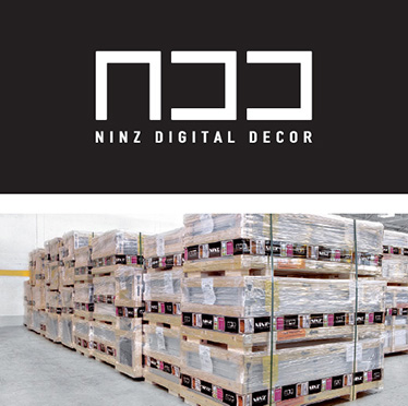 impachetare la livrare impachetare la livrare; Decor Digital Ninz; Lazile din lemn masiv protejeaza toate usile si accesoriile aferente; Usi decorate DDN
