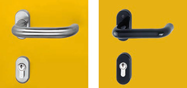 controale externe controale externe 4211104.002 Maner din inox cu rozeta, lucios, standard pentru KIT EXUS LA si LX 4211104.001 Maner cu rozeta, aplicat cu o pelicula de rasina neagra lucioasa, din seriile standard EXUS LP